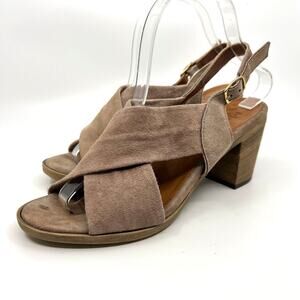 Mariella Suede Block Heel Sandals Women's 8.5 US